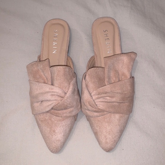SHEIN pointed toe suede flat - Picture 1 of 2